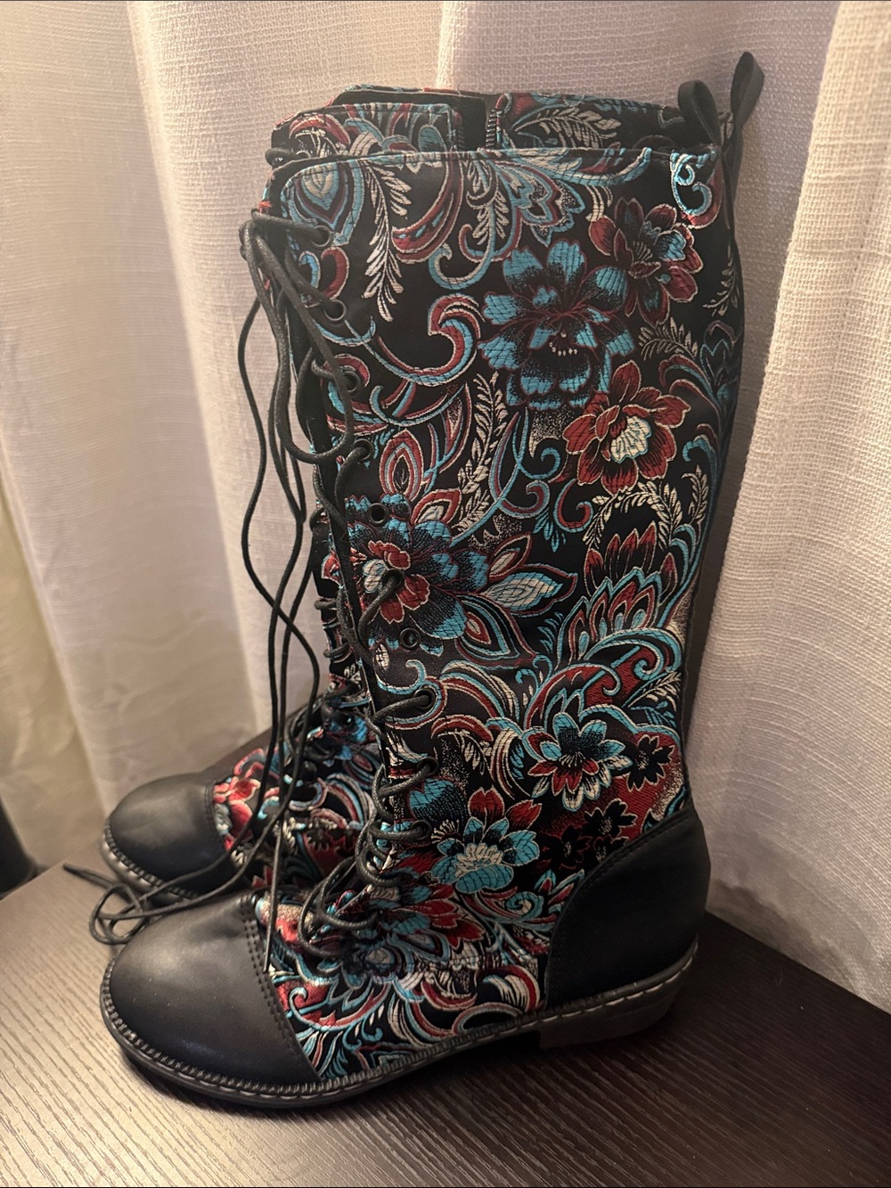 Floral Embroidered Black Lace-Up Women's Boots